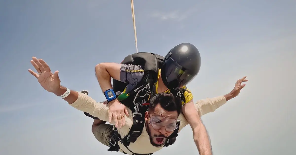 Les avantages et inconvénients du parachutisme tandem