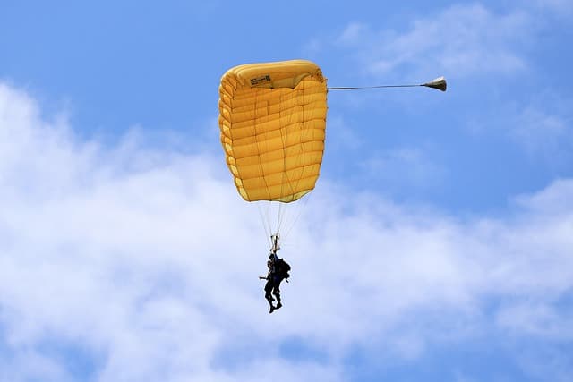Comment choisir son parachute pour un saut réussi