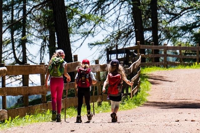 Les meilleures destinations de parachutisme à découvrir
